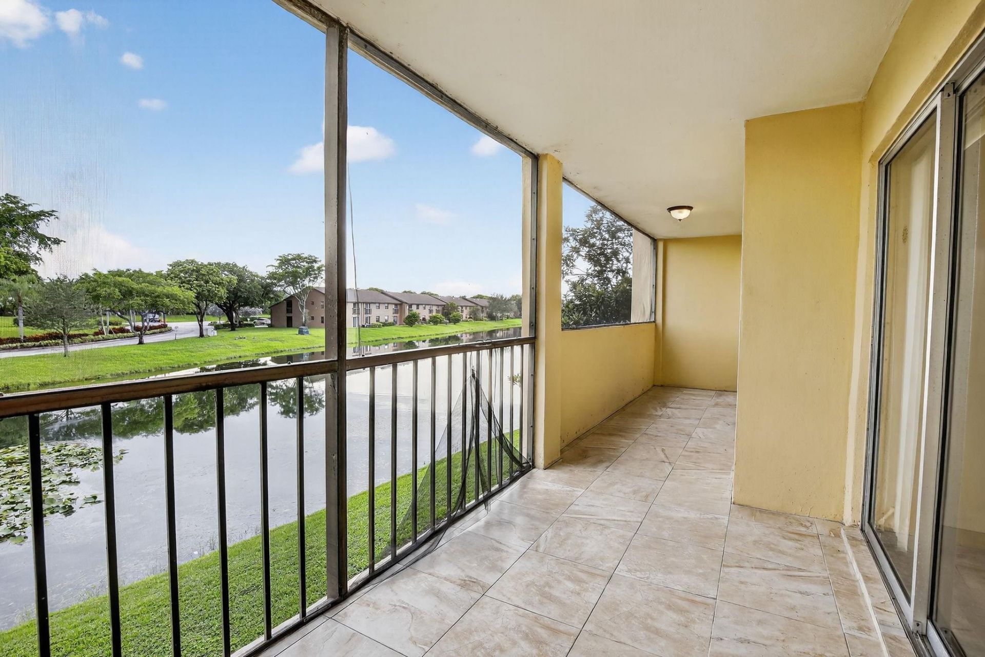 3905 N Nob Hill Road, Unit 201, Sunrise, FL 33351 Photo