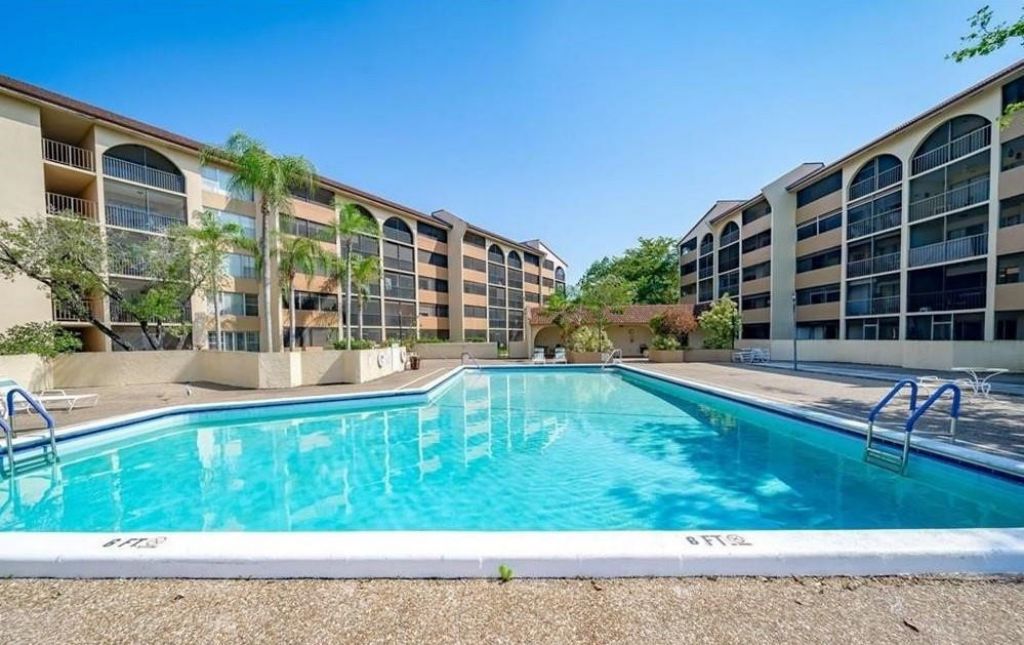 3905 N Nob Hill Road, Unit 201, Sunrise, FL 33351 Photo