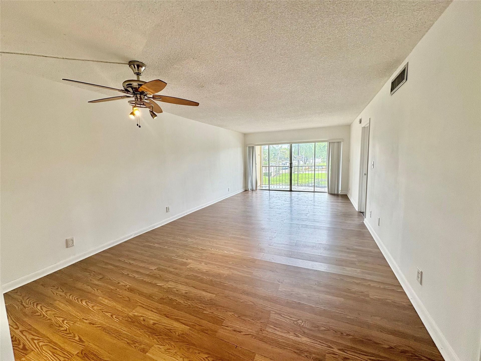 3905 N Nob Hill Road, Unit 201, Sunrise, FL 33351 Photo