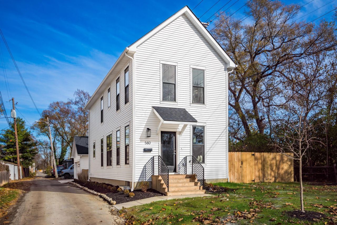 580 Crestview Road, Columbus, OH 43202 Main Photo