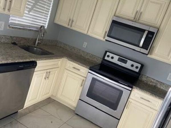 578 SW Sara Boulevard, Port St. Lucie, FL 34953