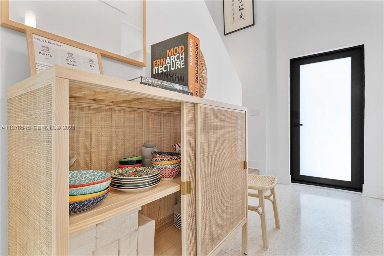 1076 NW 55th St, Miami, FL 33127 Photo