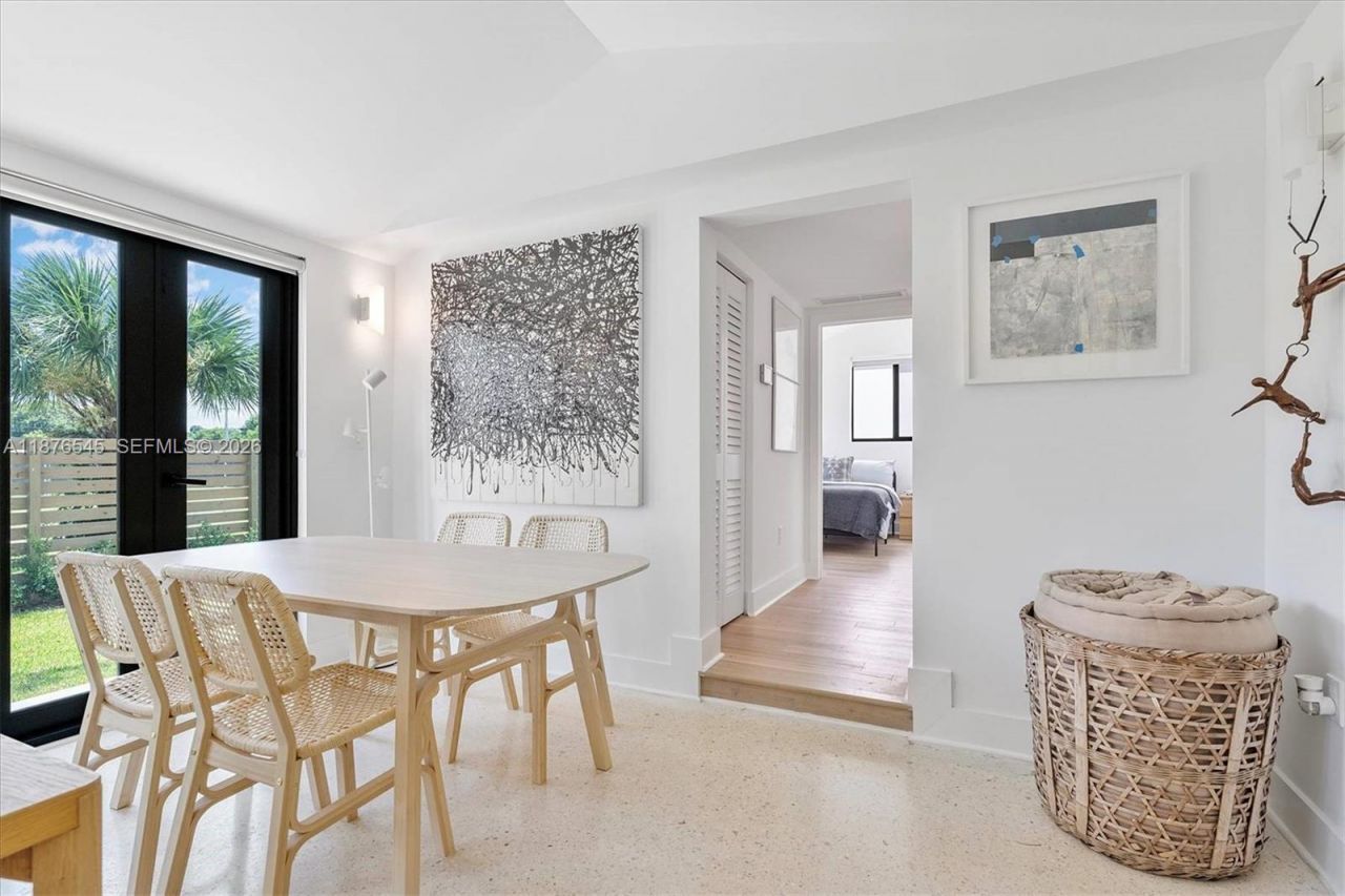 1076 NW 55th St, Miami, FL 33127 Photo