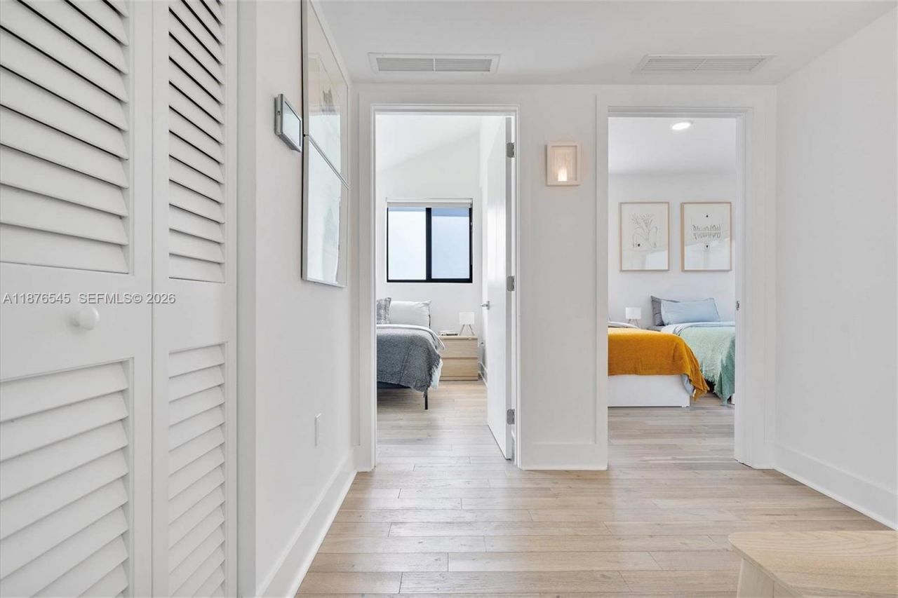 1076 NW 55th St, Miami, FL 33127 Photo