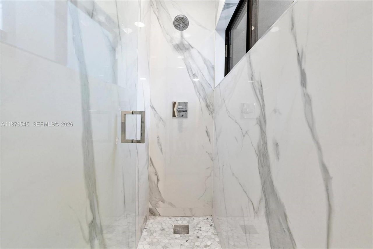 1076 NW 55th St, Miami, FL 33127 Photo