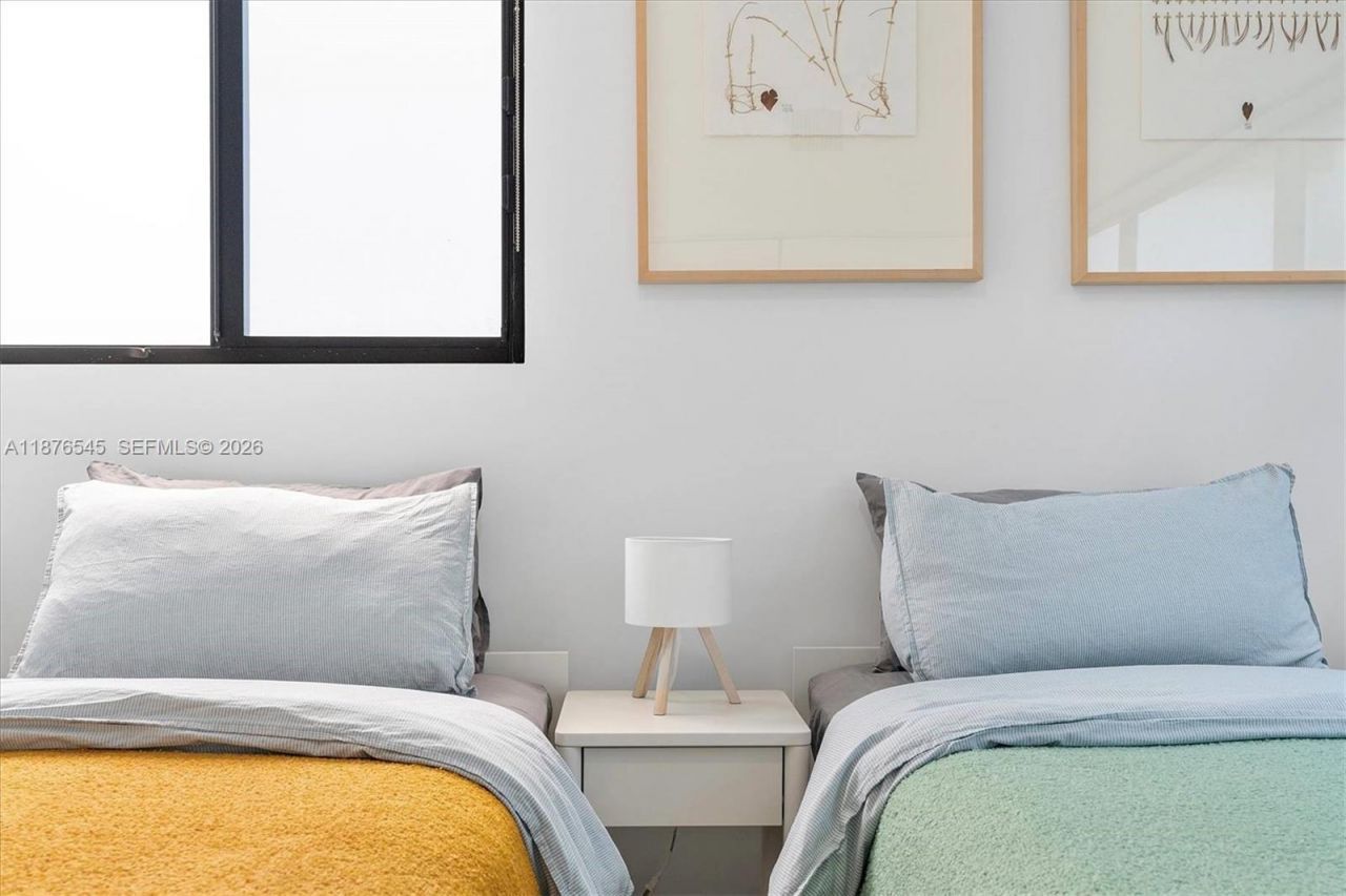 1076 NW 55th St, Miami, FL 33127 Photo