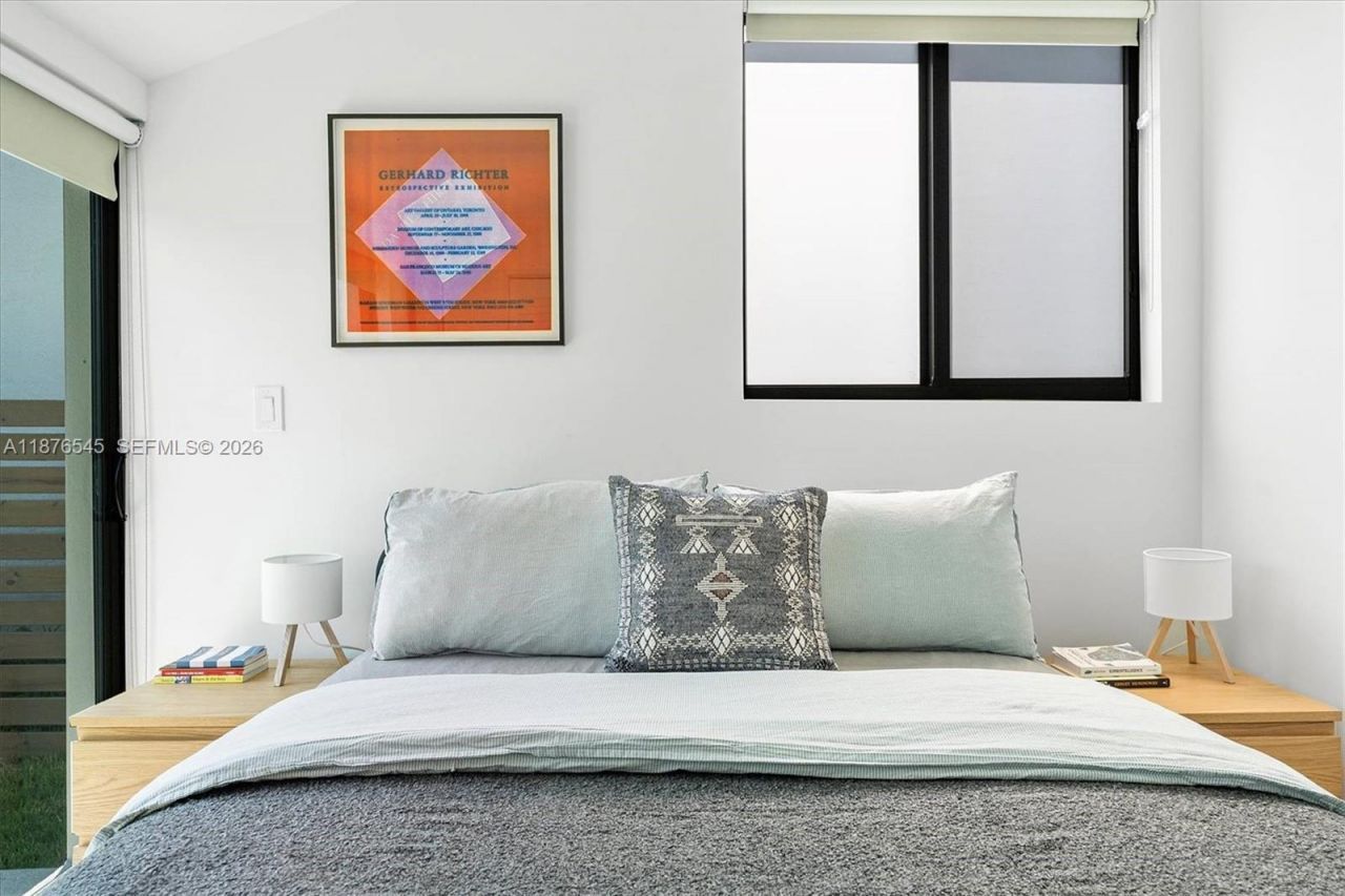 1076 NW 55th St, Miami, FL 33127 Photo