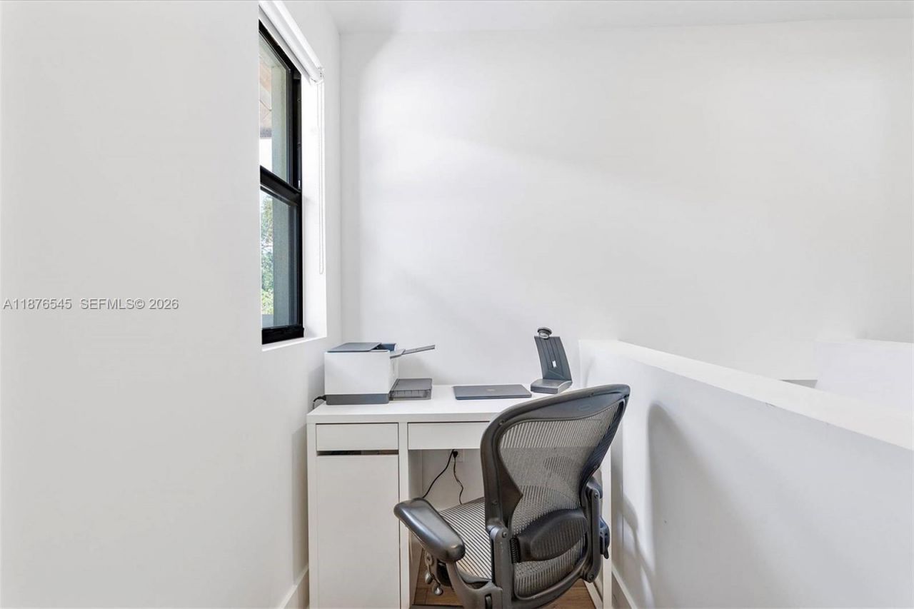 1076 NW 55th St, Miami, FL 33127 Photo