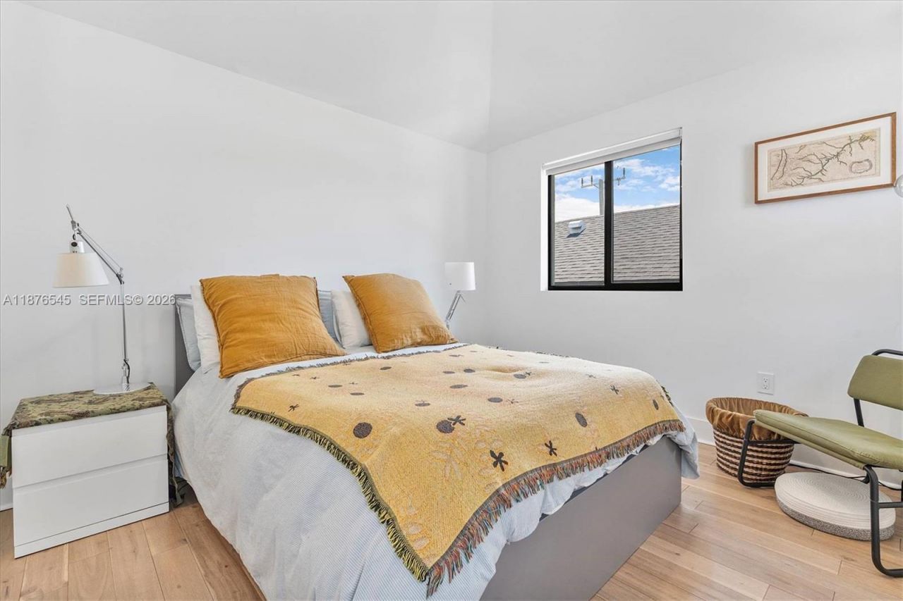 1076 NW 55th St, Miami, FL 33127 Photo