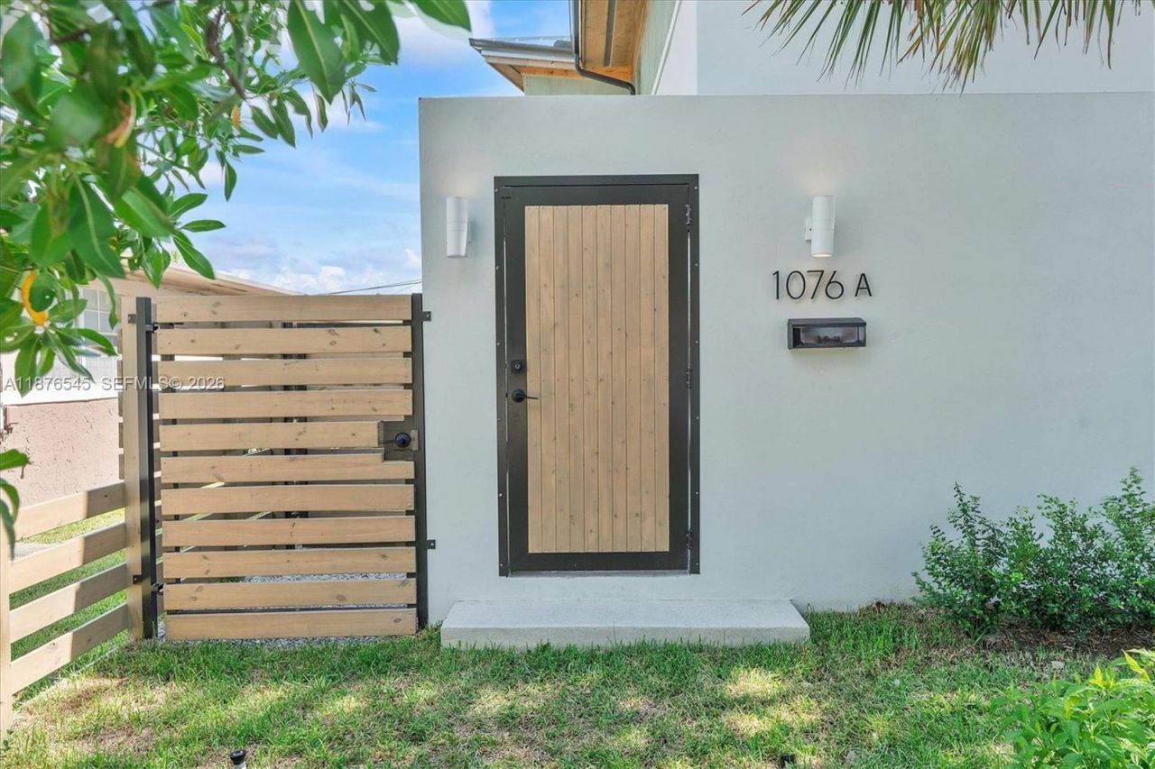 1076 NW 55th St, Miami, FL 33127 Photo