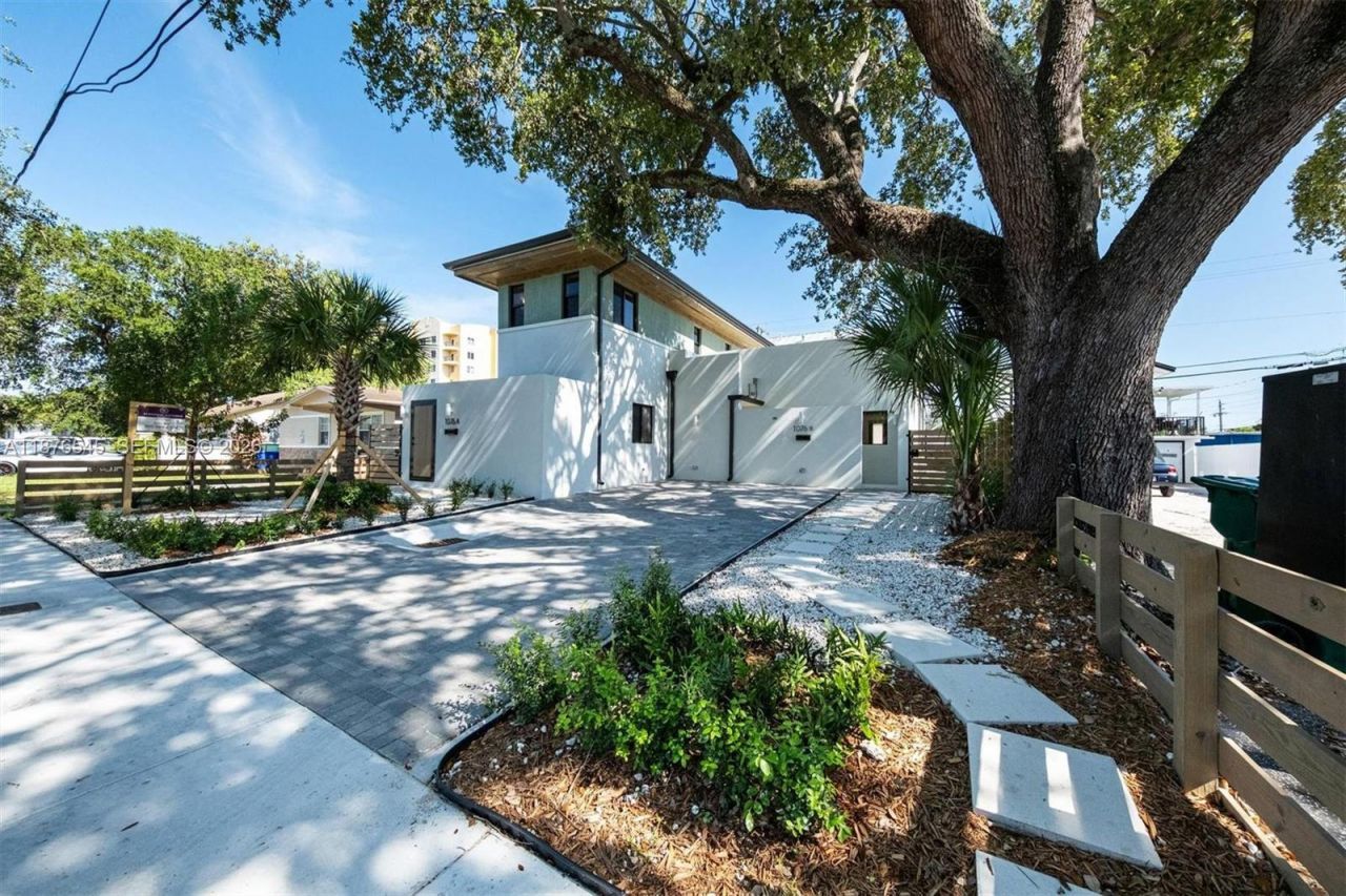 1076 NW 55th St, Miami, FL 33127 Photo