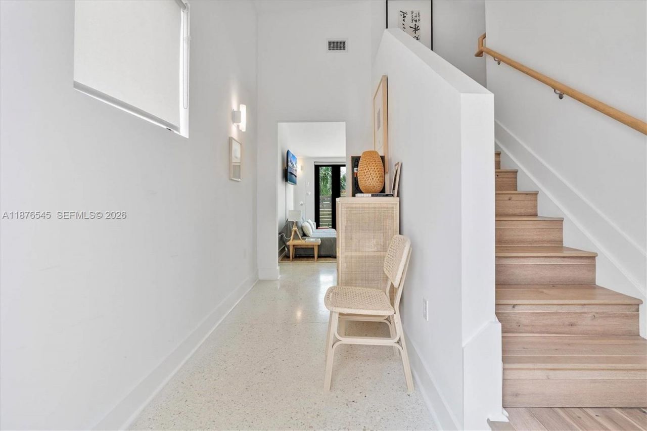 1076 NW 55th St, Miami, FL 33127 Photo