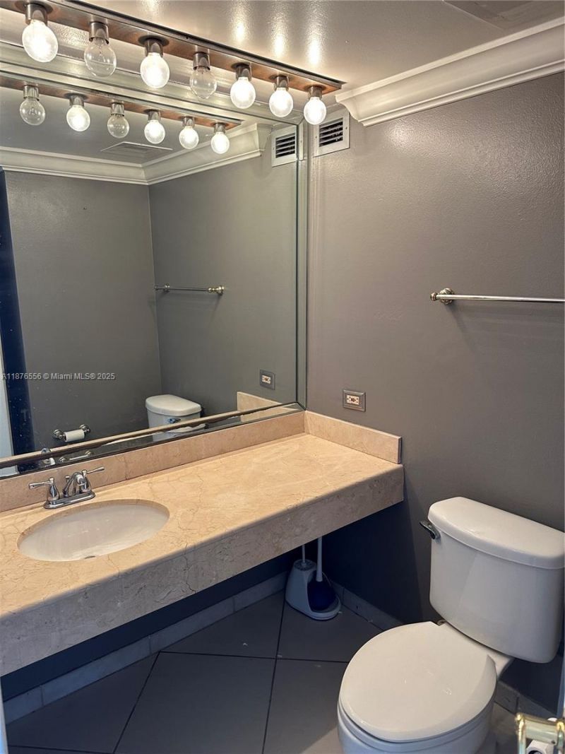 6770 Indian Creek Dr, Unit 11M, Miami Beach, FL 33141 Photo