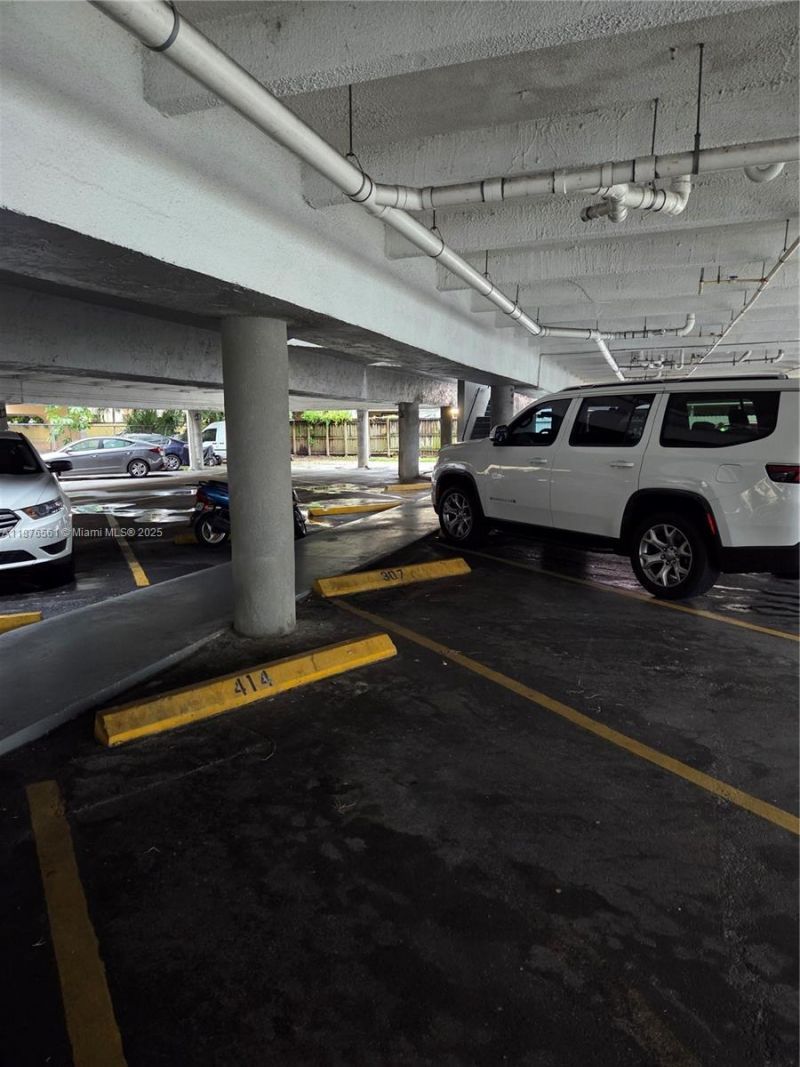 1035 W 77th St, Unit 305, Hialeah, FL 33014 Photo