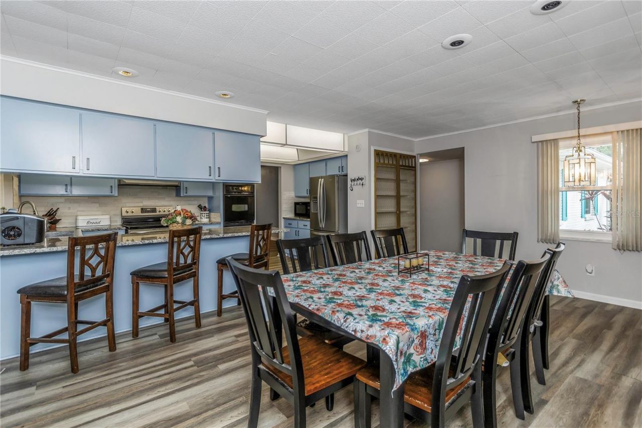 310 Terrace Drive, Brandon, FL 33510 Photo