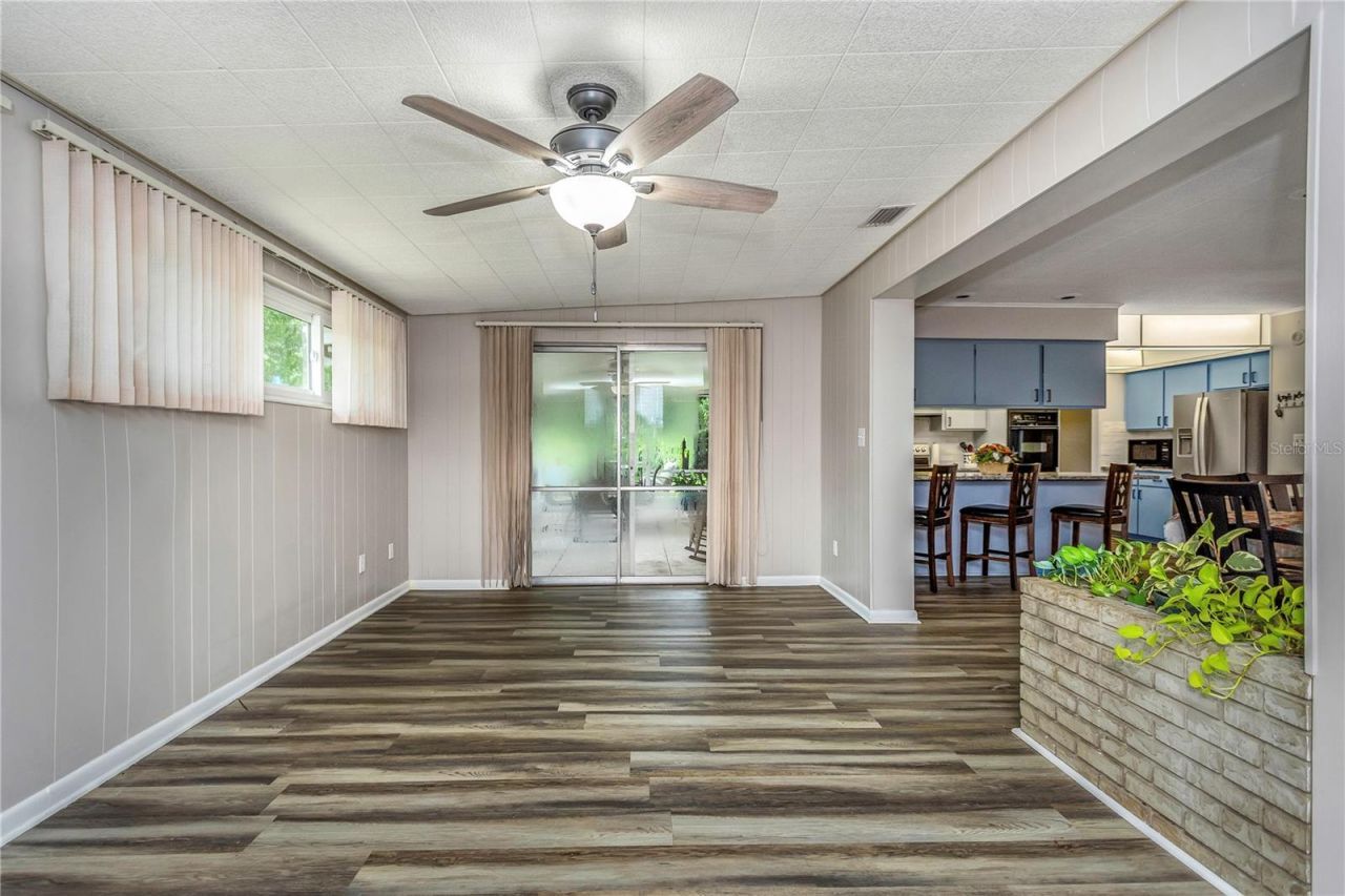 310 Terrace Drive, Brandon, FL 33510 Photo