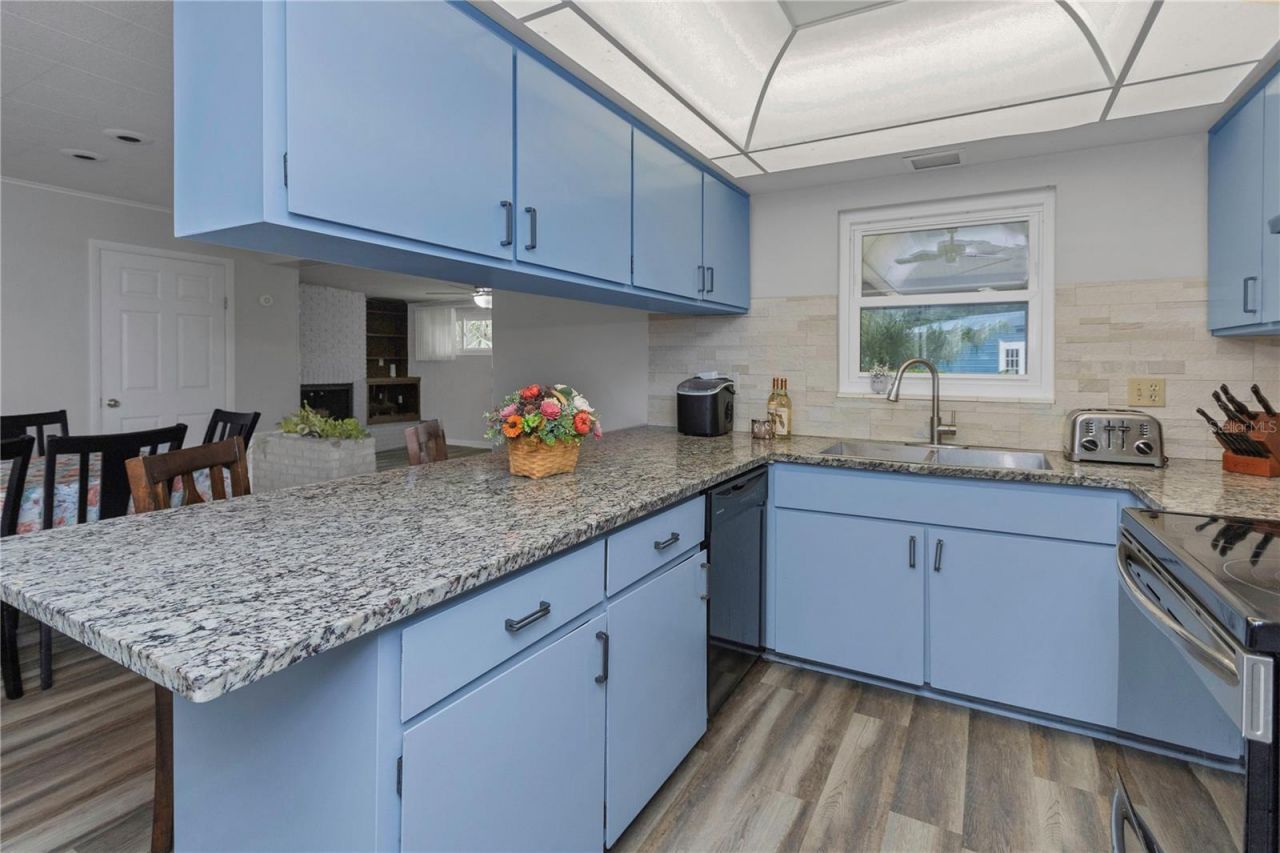 310 Terrace Drive, Brandon, FL 33510 Photo