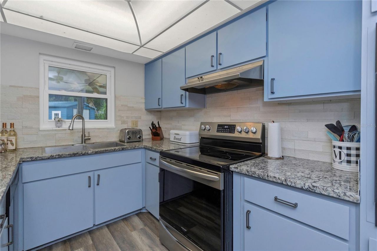 310 Terrace Drive, Brandon, FL 33510 Photo