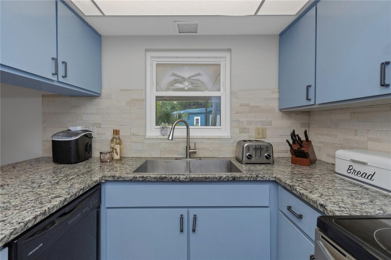 310 Terrace Drive, Brandon, FL 33510 Photo