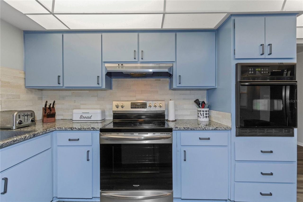 310 Terrace Drive, Brandon, FL 33510 Photo