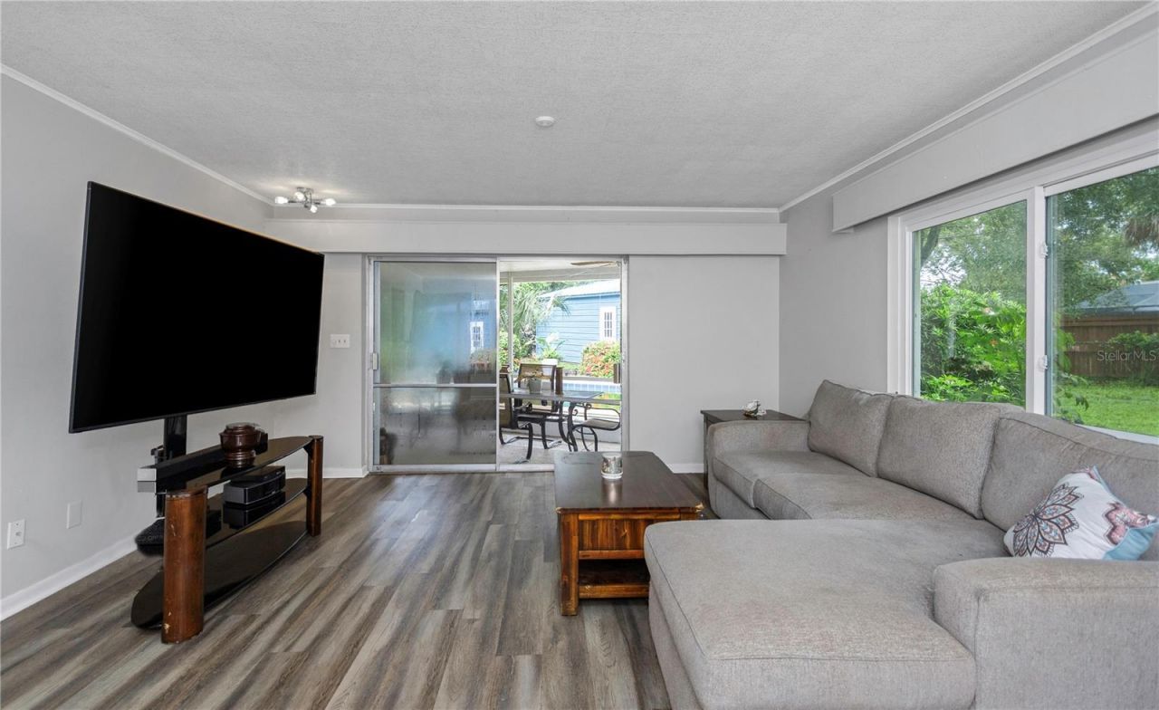 310 Terrace Drive, Brandon, FL 33510 Photo