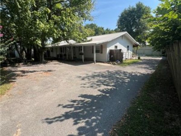12407 W Highway 62, Farmington, AR 72730
