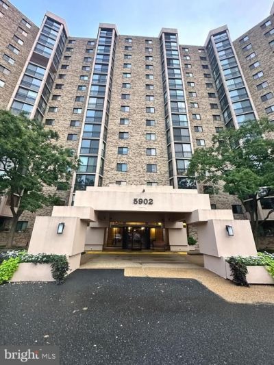 5902 Mount Eagle Drive, Unit 403, Alexandria, VA 22303 Main Photo