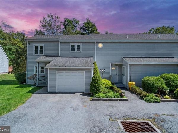 255 NITTANY COURT, MOUNT POCONO, PA 18344