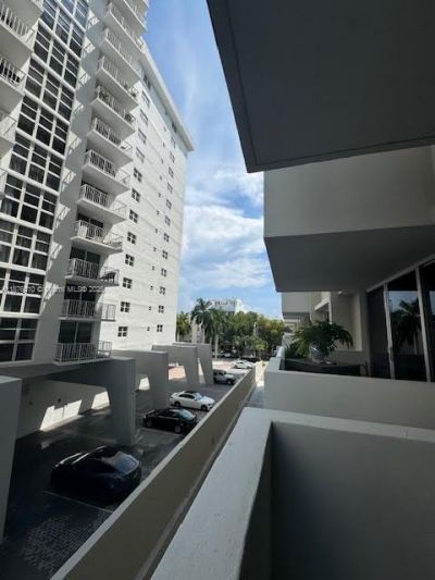 1200 West Ave, Unit 322, Miami Beach, FL 33139 Photo