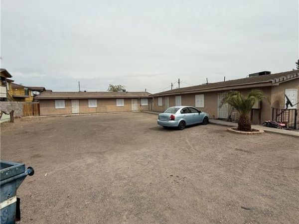 425 E Merlayne Drive , Henderson, NV 89011