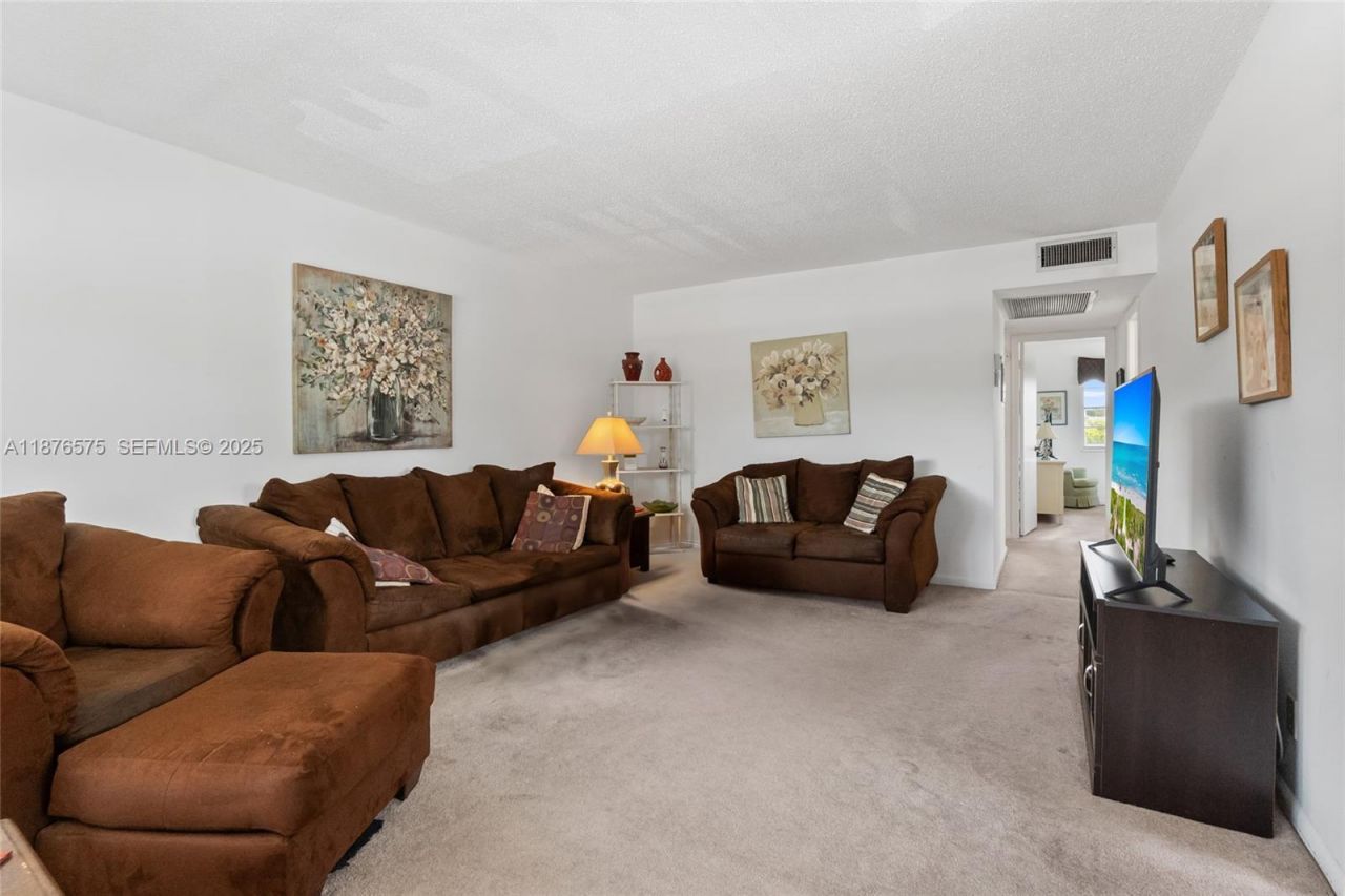 431 Markham T, Unit 431, Deerfield Beach, FL 33442 Photo