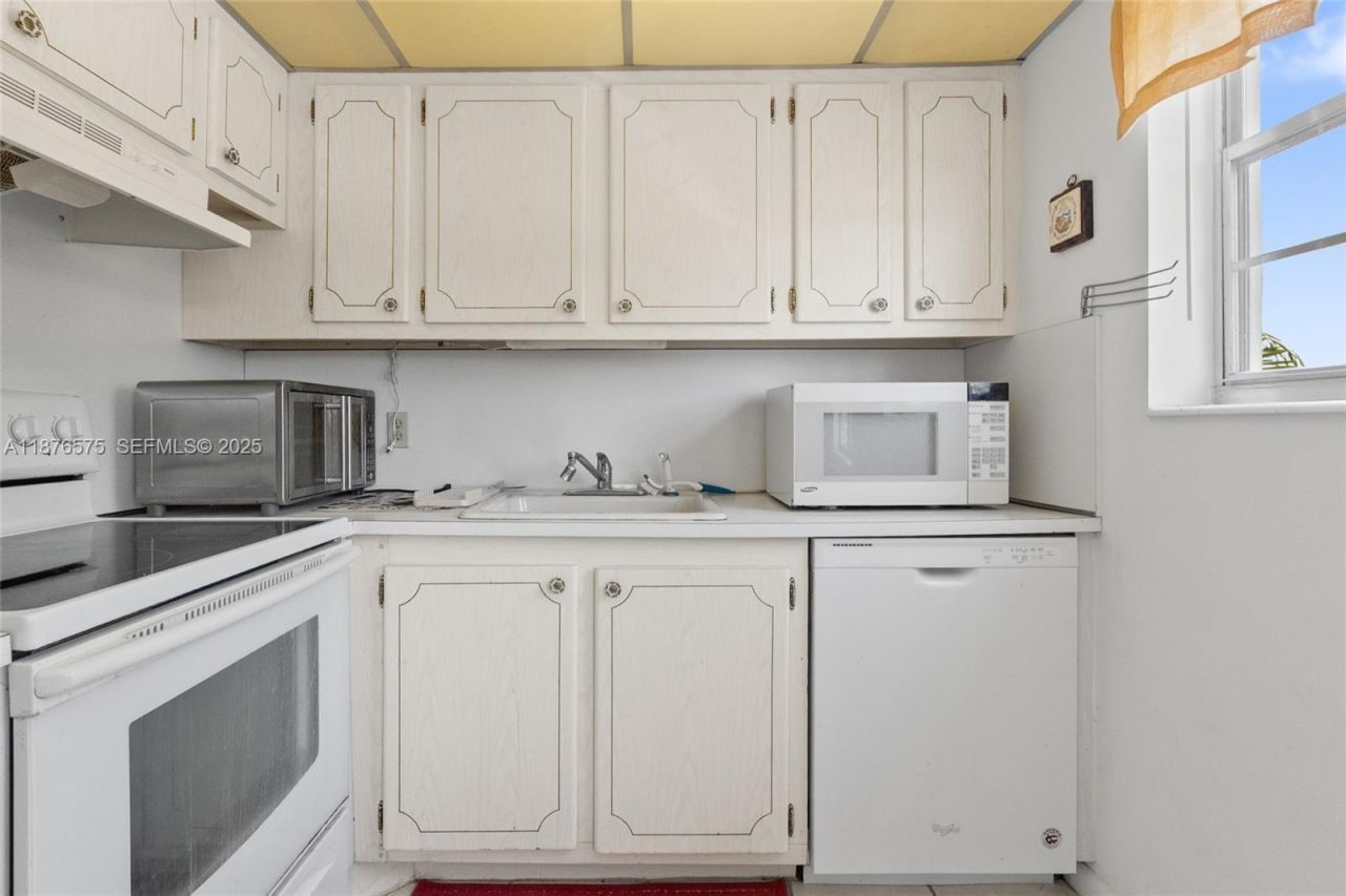 431 Markham T, Unit 431, Deerfield Beach, FL 33442 Photo
