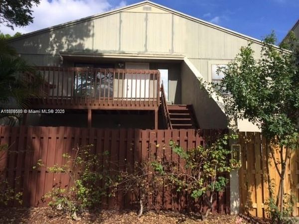 17 Crossings Cir, Unit E, Boynton Beach, FL 33435