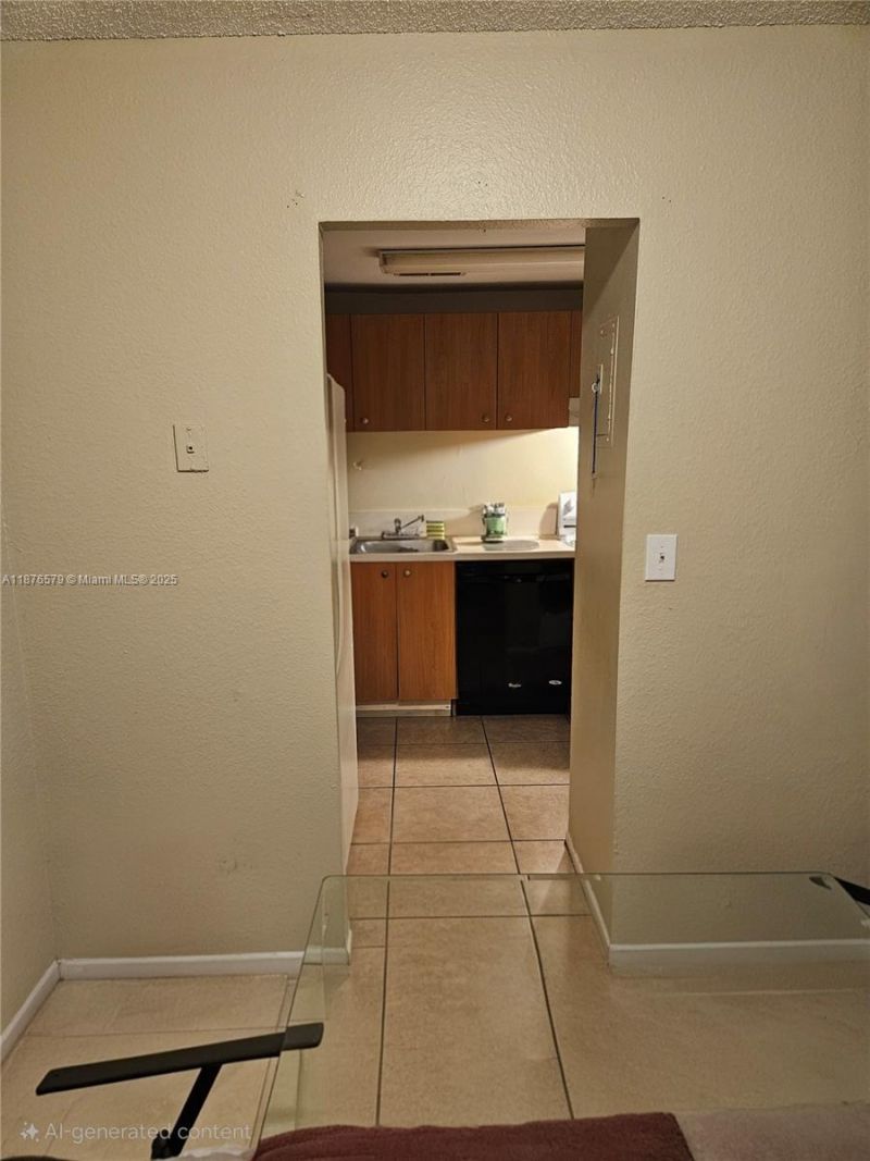 411 Executive Center Dr, Unit 209, West Palm Beach, FL 33401 Photo