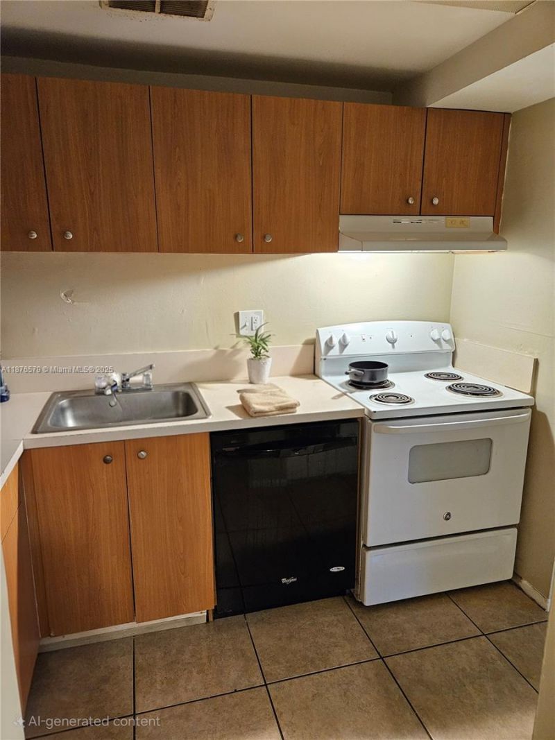 411 Executive Center Dr, Unit 209, West Palm Beach, FL 33401 Photo