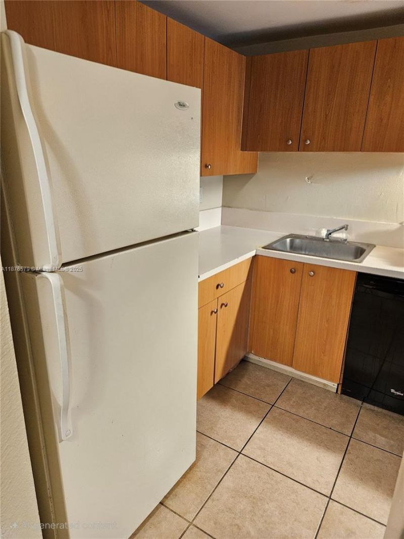 411 Executive Center Dr, Unit 209, West Palm Beach, FL 33401 Photo