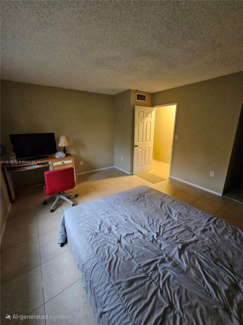 411 Executive Center Dr, Unit 209, West Palm Beach, FL 33401 Photo