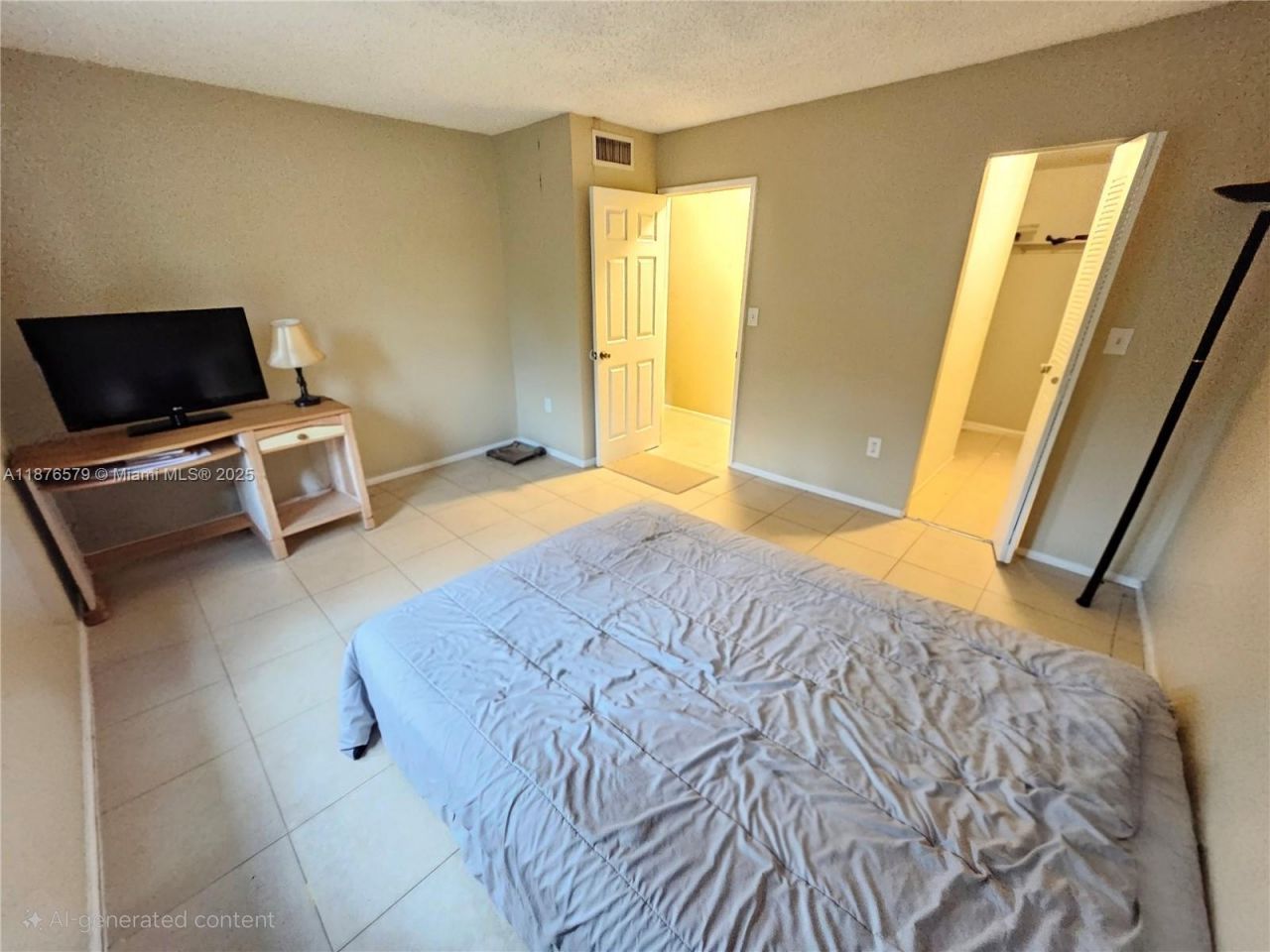 411 Executive Center Dr, Unit 209, West Palm Beach, FL 33401 Photo