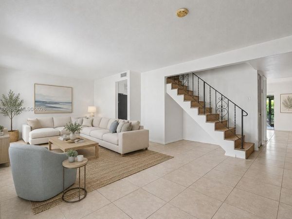 2607 NW 47th Ln, Unit 3304, Lauderdale Lakes, FL 33313