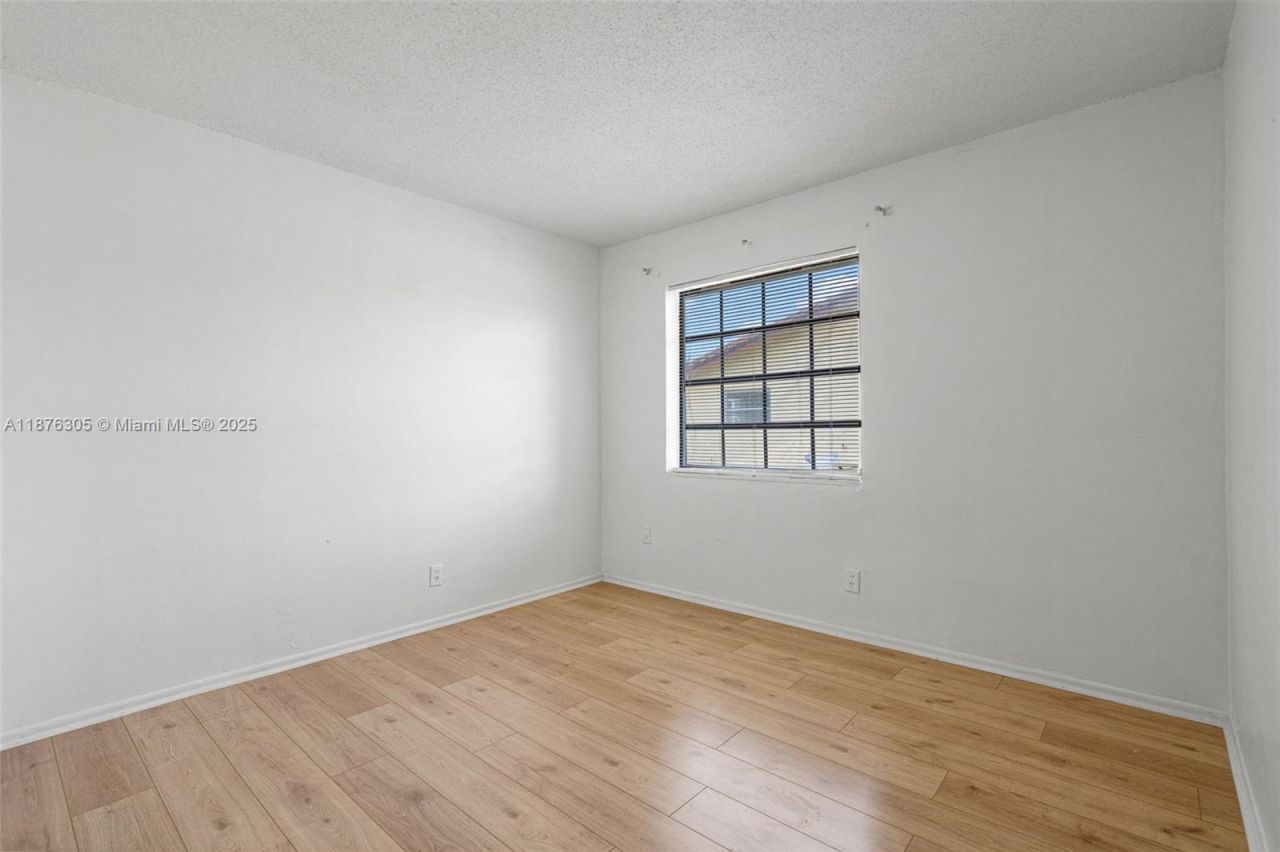 2607 NW 47th Ln, Unit 3304, Lauderdale Lakes, FL 33313 Photo