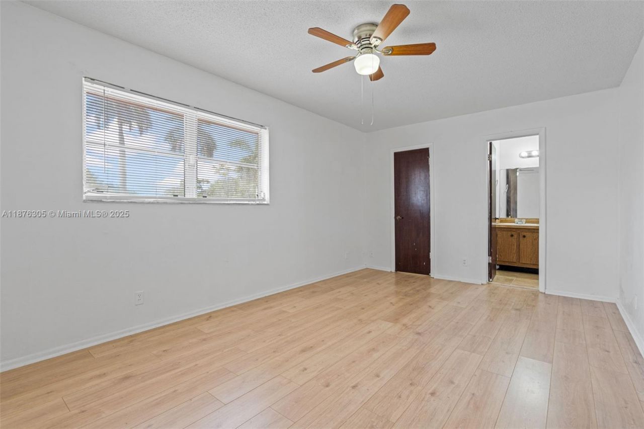 2607 NW 47th Ln, Unit 3304, Lauderdale Lakes, FL 33313 Photo