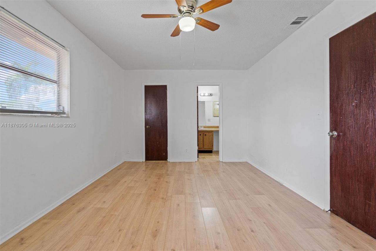 2607 NW 47th Ln, Unit 3304, Lauderdale Lakes, FL 33313 Photo