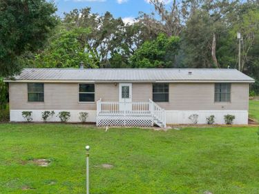 4773 E C-48, CENTER HILL, FL 33514