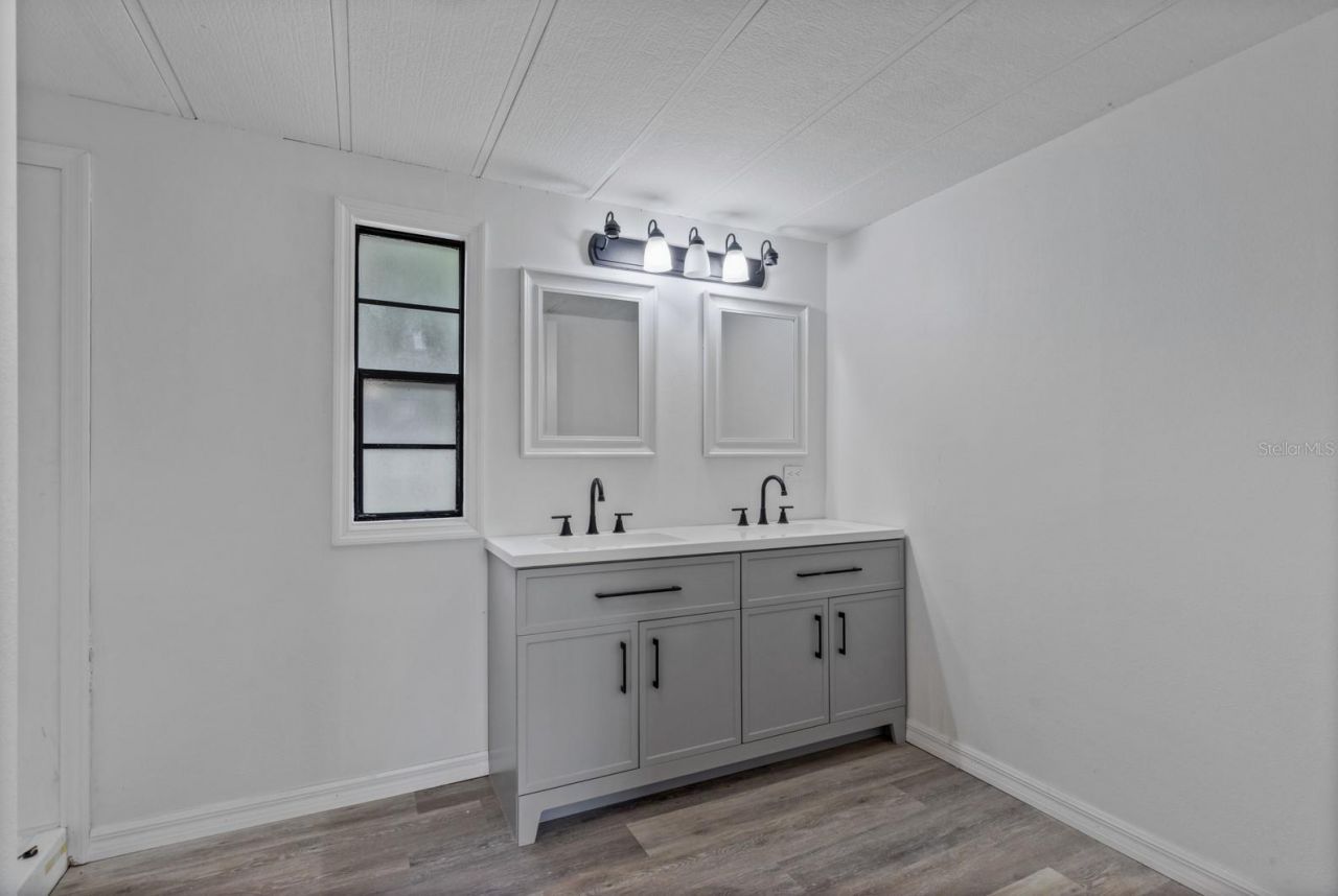 4773 E C-48, Center Hill, FL 33514 Photo