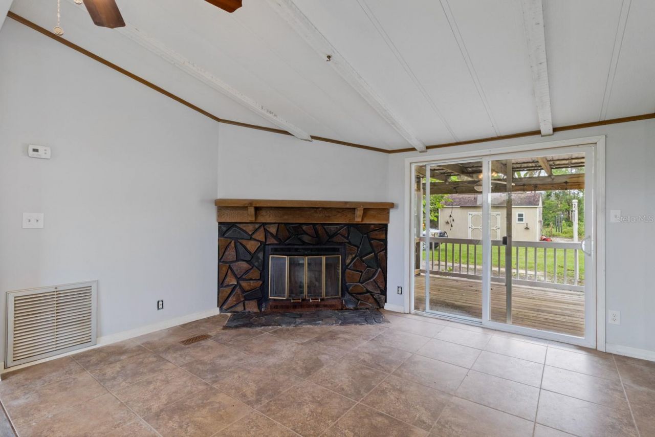 4773 E C-48, Center Hill, FL 33514 Photo