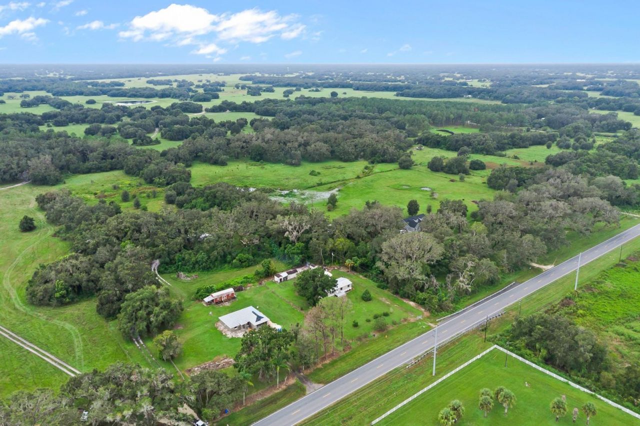 4773 E C-48, Center Hill, FL 33514 Photo