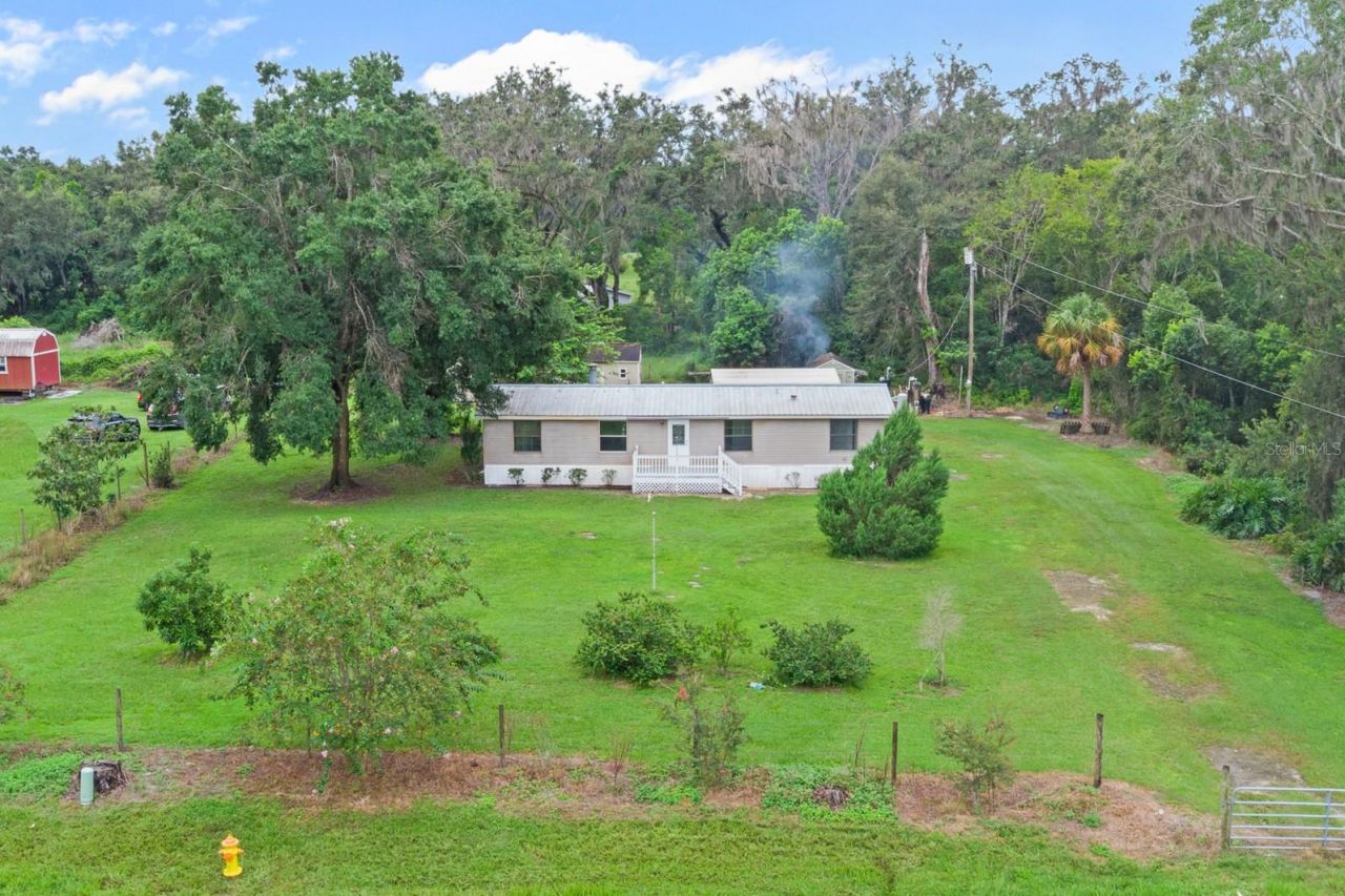 4773 E C-48, Center Hill, FL 33514 Photo