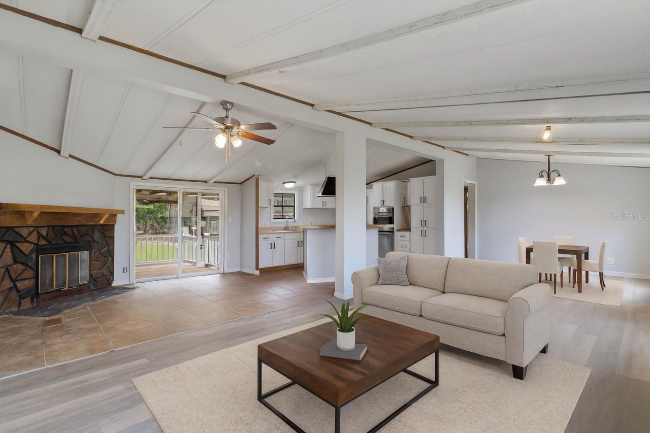 4773 E C-48, Center Hill, FL 33514 Photo