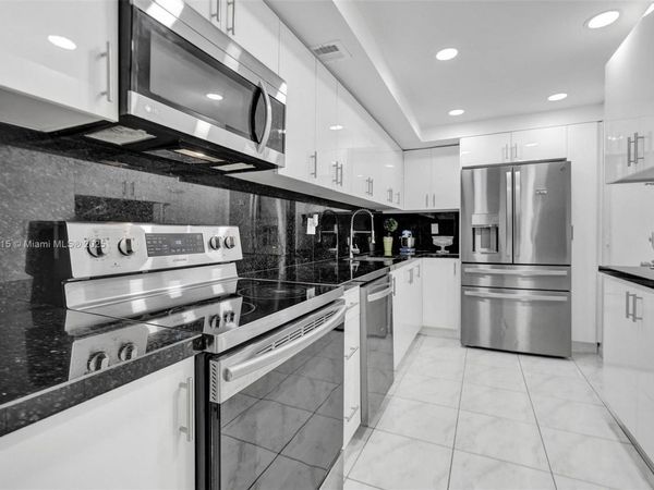 1849 S Ocean Dr, Unit 407, Hallandale Beach, FL 33009