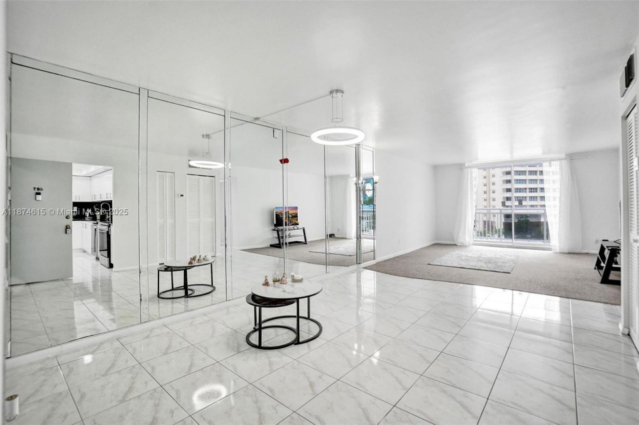 1849 S Ocean Dr, Unit 407, Hallandale Beach, FL 33009 Photo